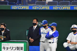 岐阜聖徳学園大学硬式野球部が「第70回全日本大学野球選手権大会」の結果を理事長に報告しました