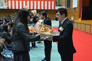 3年生が学び舎を巣立ちました~卒業式~ 3年生が学び舎を巣立ちました~卒業式~