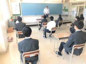 全校分散登校を実施しました。