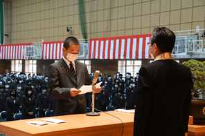 令和３年度入学式が挙行されました。