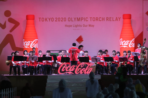 岐阜県の聖火リレーイベントで吹奏楽部が演奏しました。