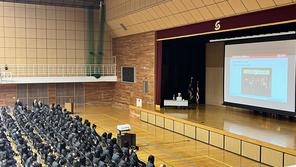 宗祖降誕会・保護者総会・学級懇談会を行いました。