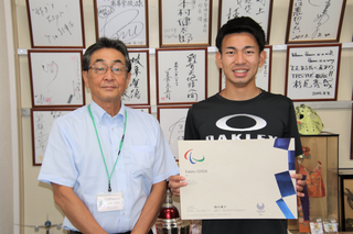 🏆【卒業生】パラ陸上・石田駆選手　結果報告で来校🏃‍♂️