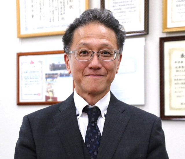 岐阜聖徳学園大学附属小学校 校長 石原 学